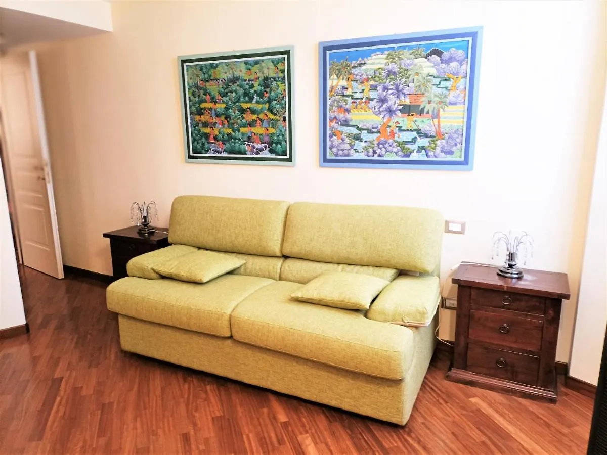 Casa Alexandra In Centro E A Pochi Passi Dal Mare Apartment Imperia