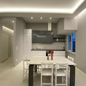  Appartement Casa Dante: Oneglia Centro-marina-spiagge